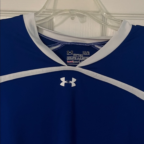 Under Armor Performance T - Picture 2 of 6